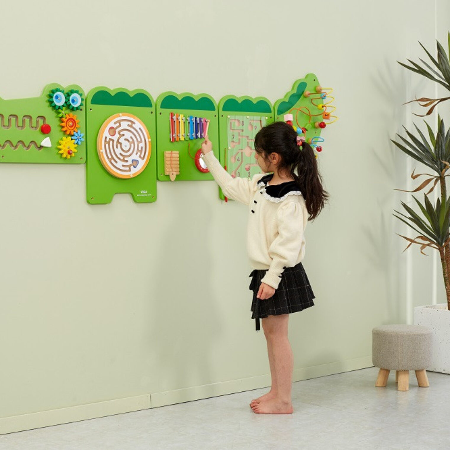 Crocodile Activity Wall Panels